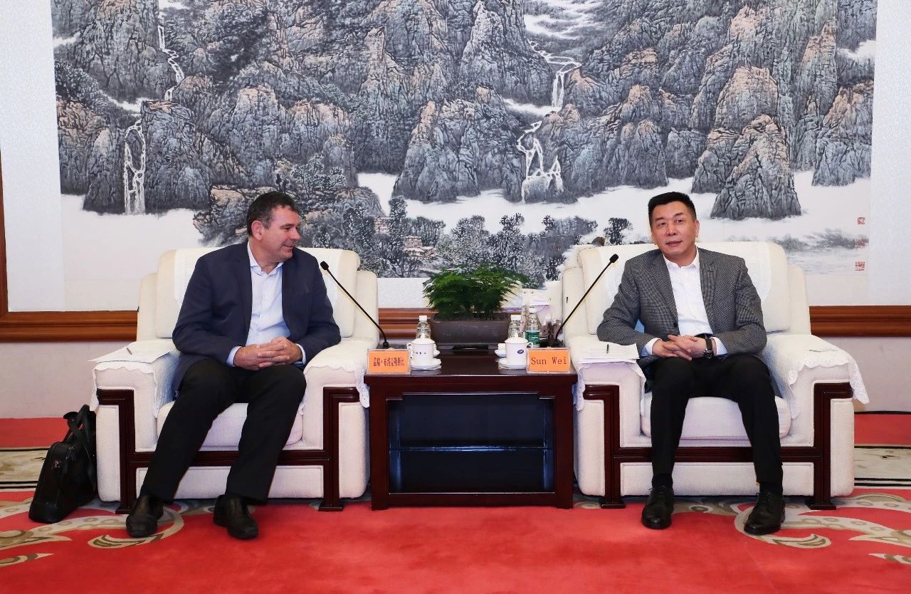 孫偉會見Navig8集團(tuán)主席Gary Brocklesby